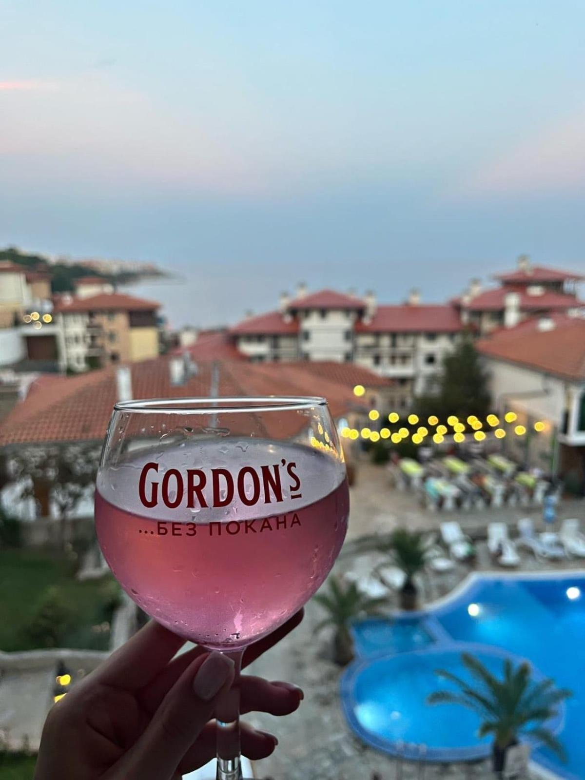 Sun Coast Apartment Szveti Vlasz Kültér fotó